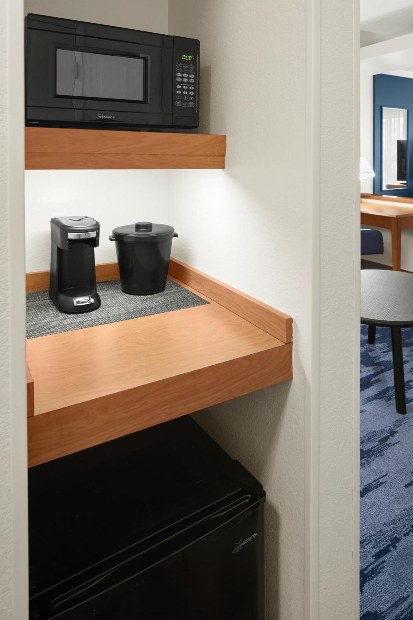 Hotel Fairfield & By Marriott