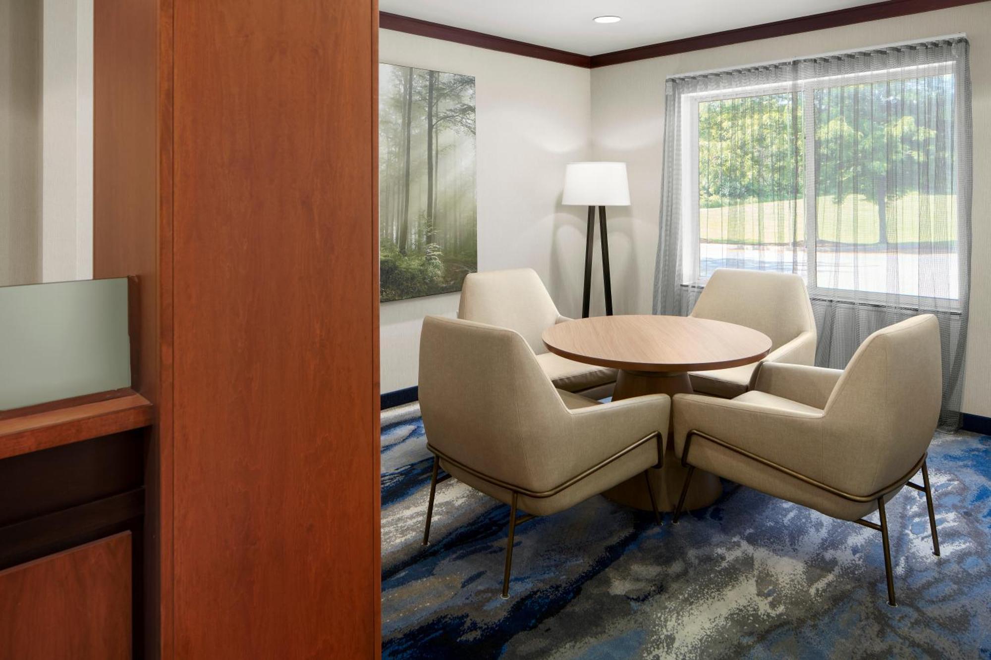 Fairfield & By Marriott Hotel 3*