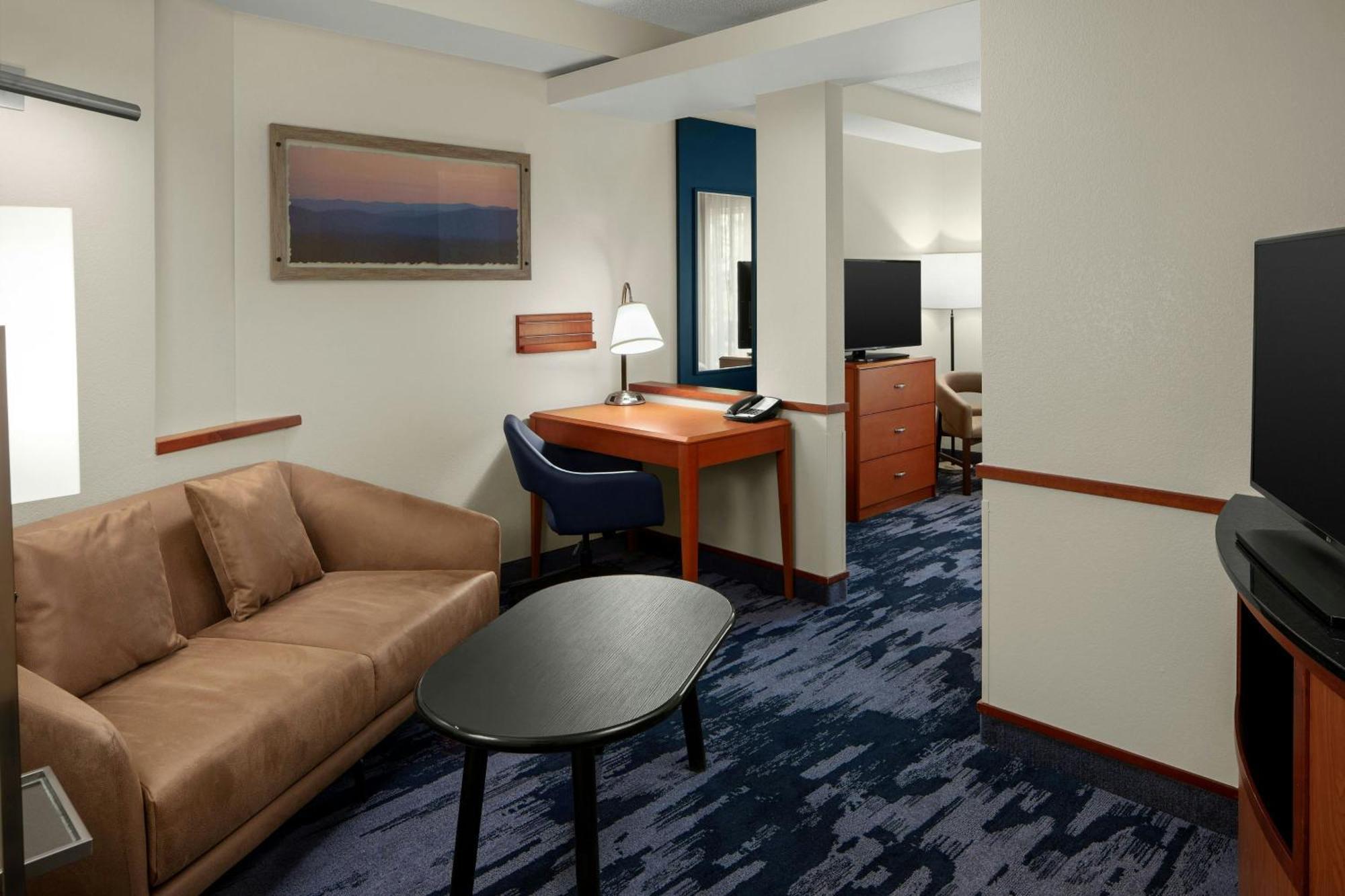 Fairfield & By Marriott 3*